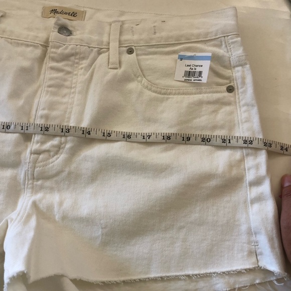 Madewell Relaxed Denim Button Fly Raw Hem Denim Shorts Size 32 - Picture 11 of 14